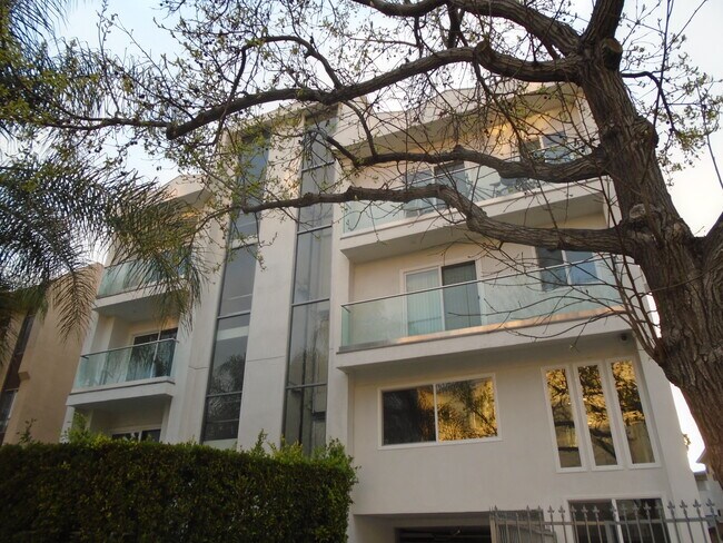 Manhattan Place Apartments - Manhattan Place Apartments