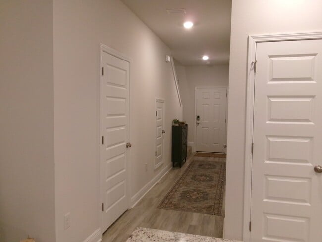 Photo - 7138 Village Ln