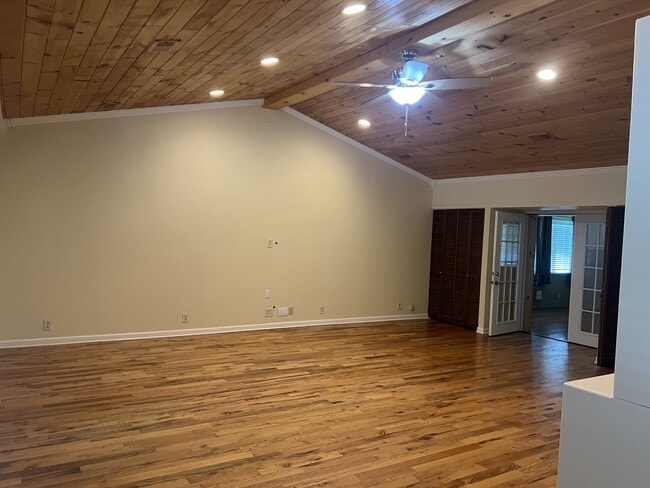 Photo - 331 Chickasaw Dr