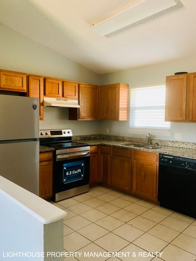 Photo - Renovated 2/1 Westside Duplex