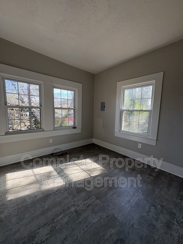 Photo - 768 80th Pl S