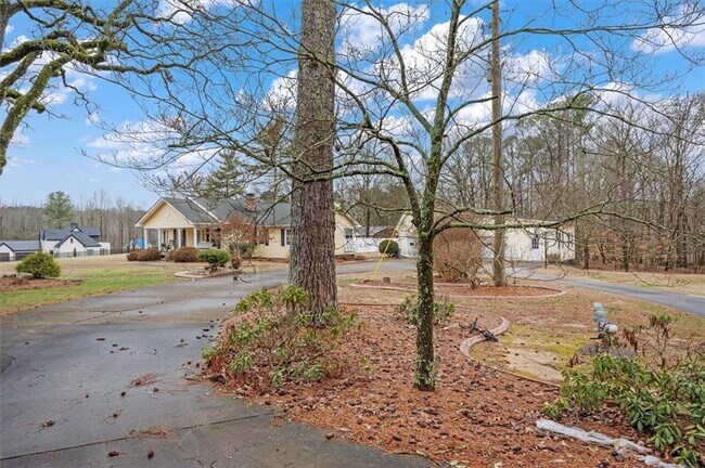 14605 Cogburn Rd