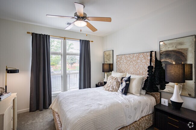 2BR, 2BA - B1 - 1092SF - Primary Bedroom