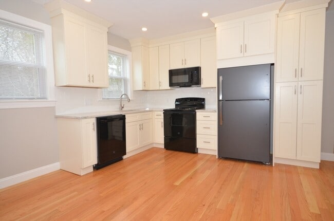 Photo - 18 Eaton Ave