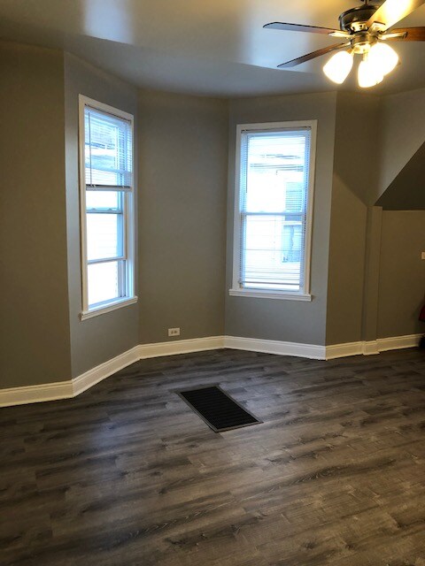 Photo - 1415 E 75th St Unit 2