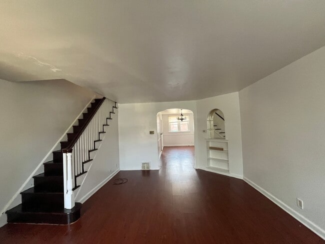 Photo - 2248 Disston St