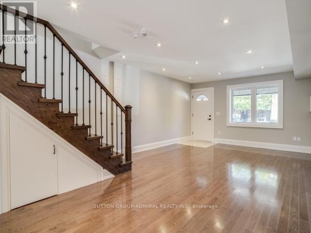 Photo - 14 Rains Ave