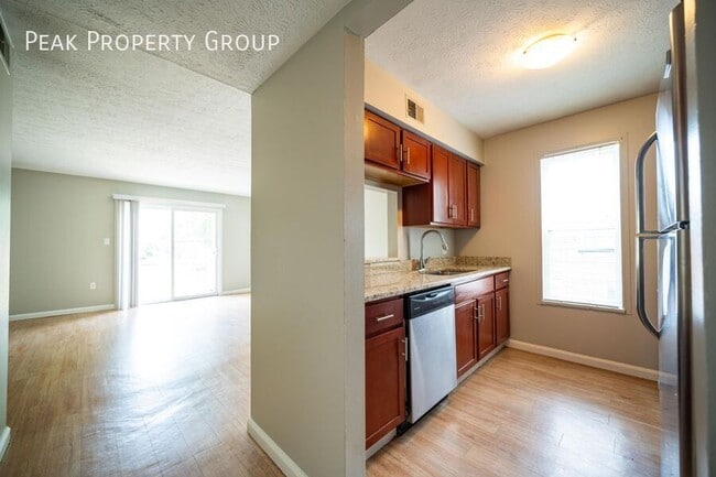 Photo - 980 Quay Ave Unit A