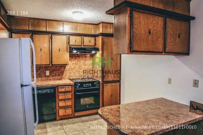 Photo - 3303 79th St