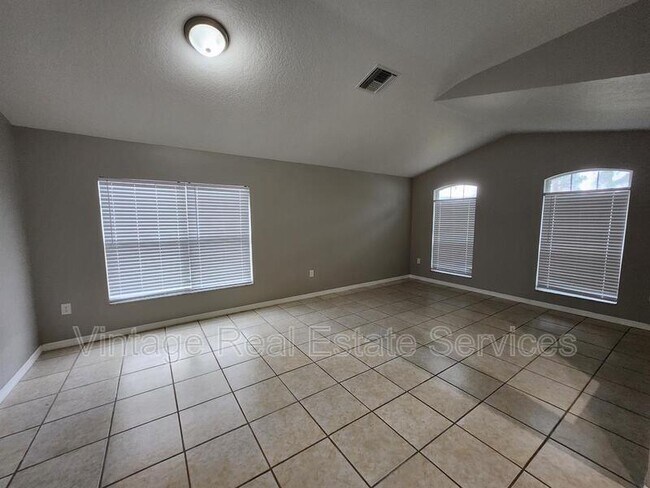 Photo - 22707 Roderick Dr