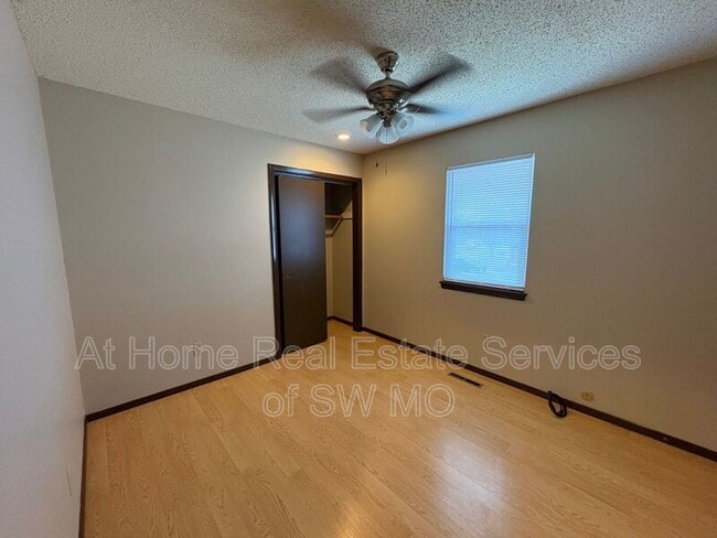 Photo - 1836 Tower Cir