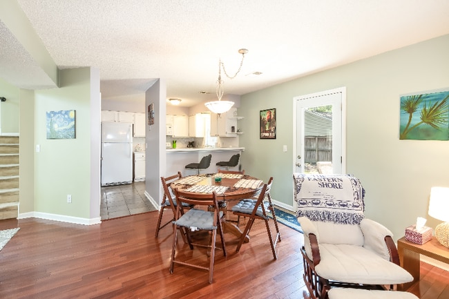 Photo - 2785 Flower Creek Way