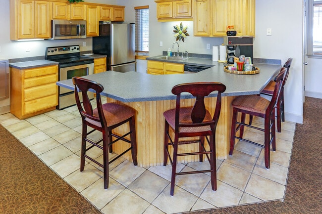 Photo - 1600 Elmwood