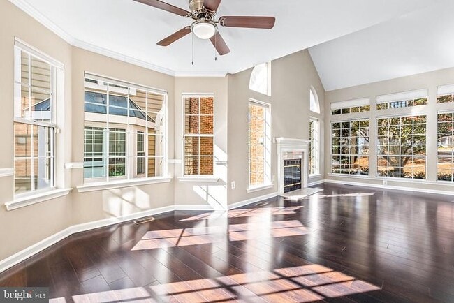 Photo - 412 Overlook Dr