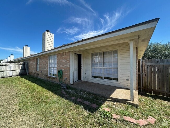 Building Photo - 10100 Valencia Dr Unit A Rental