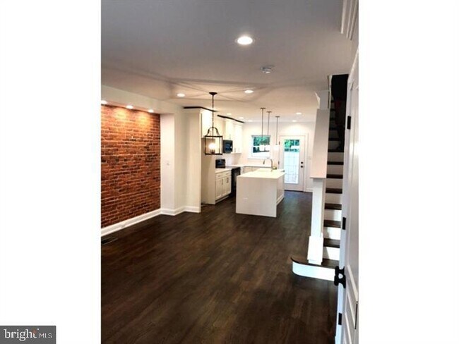 Photo - 126 N Wayne St