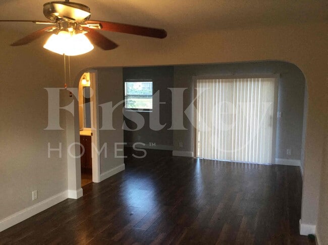 Photo - 5227 Adams Rd