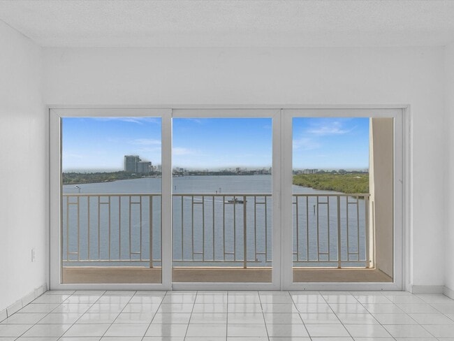Photo - 500 Bayview Dr Unit 632