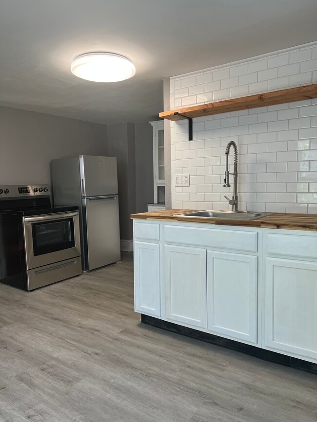 Photo - 26 Saint Johns St