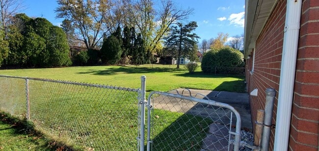 Photo - 304 Florence Ave
