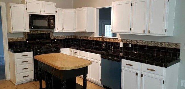 Photo - 111 Rolling Hills Dr