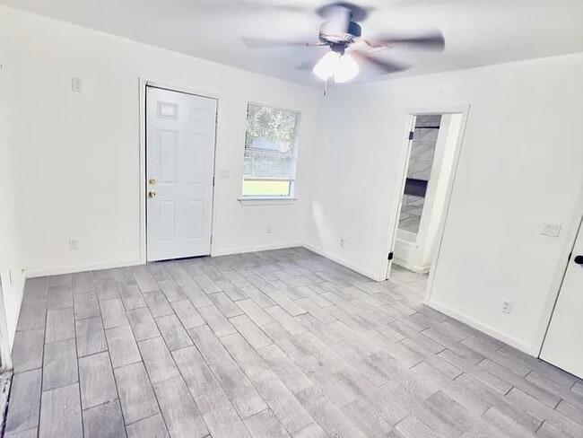 Photo - 4312 Meadowpark Dr