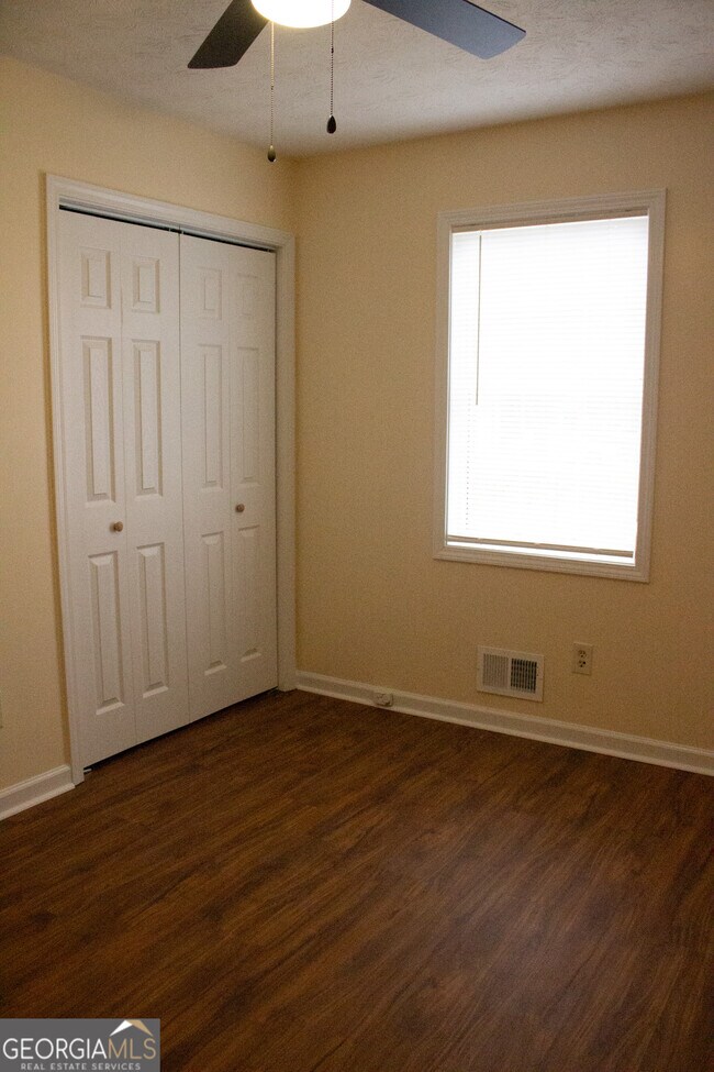 Photo - 4257 Sheppard Crossing Way