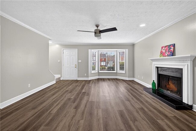 Photo - 679 Anderson Walk