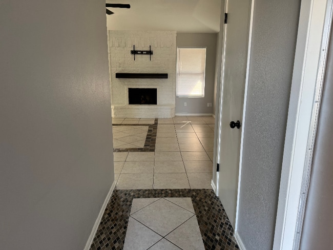 Photo - 837 Orleans Dr