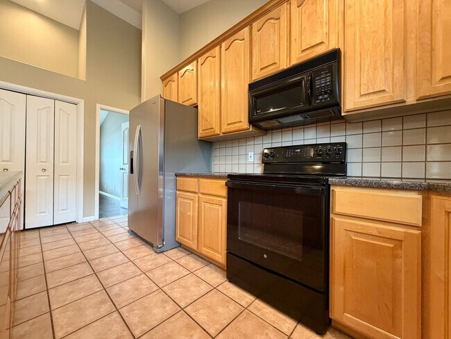 Photo - 961 Golden Pheasant Dr