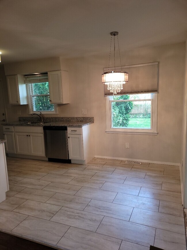 Photo - 30W215 Allister Ln