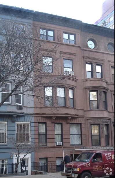 Primary Photo - 628 West End Ave