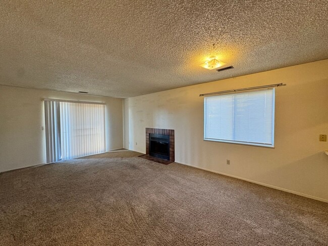 Photo - 6940 Peyote Way Unit B