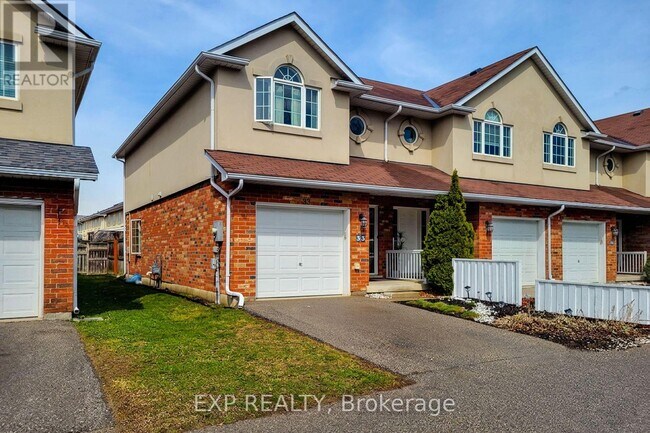 Photo - 20 McConkey Crescent