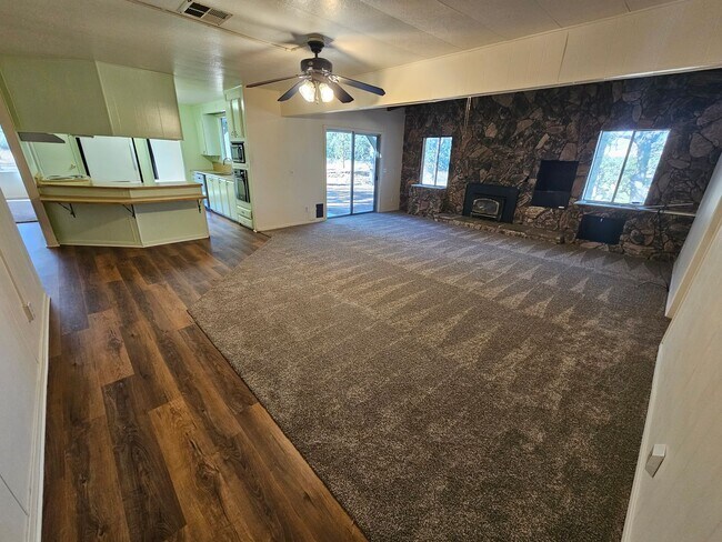 Photo - Spacious Home in the Country!