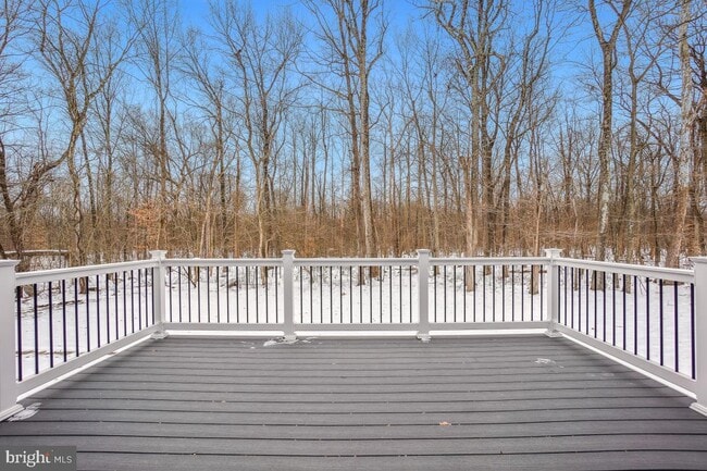 Photo - 817 Falcon Dr