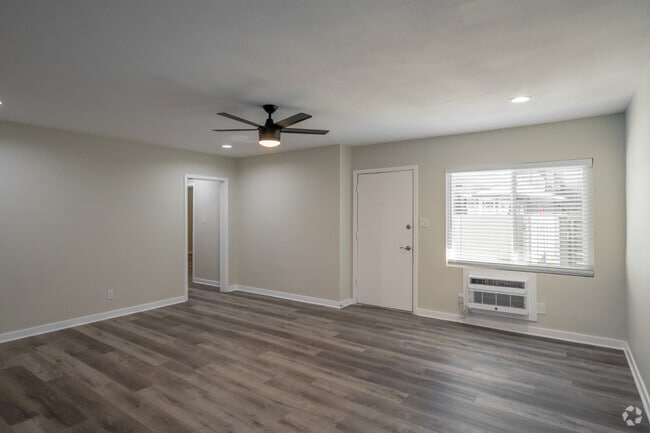 2BR, 2BA - 1,000SF - Living Room - La Pat Courtyard Apartments