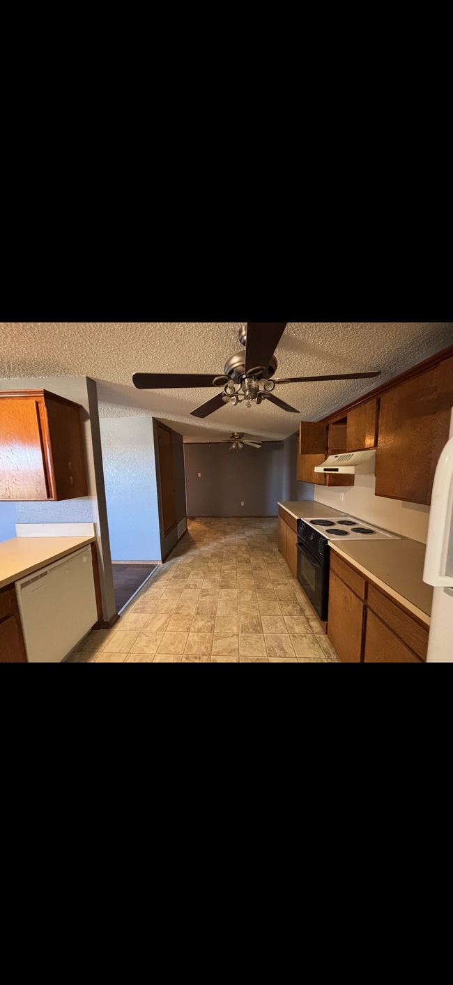 Photo - 2508 NE Dearborn Ave