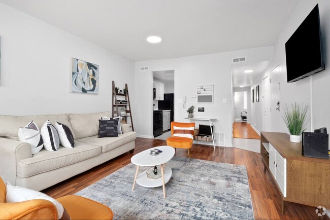 Building Photo - Pershing Properties Unit 307-23 Rental