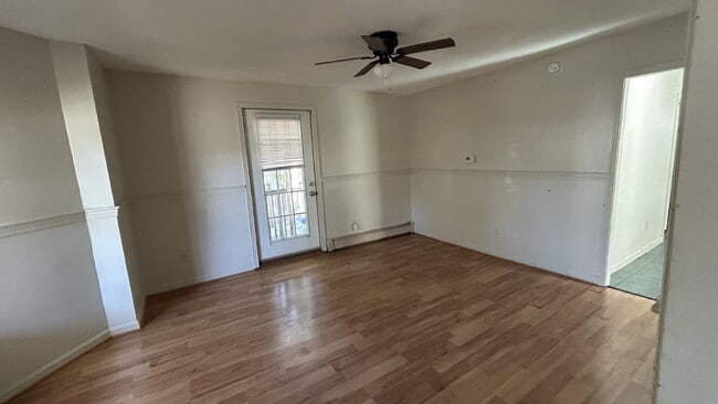 Photo - Spacious 4-Bedroom Apartment for Rent in S...