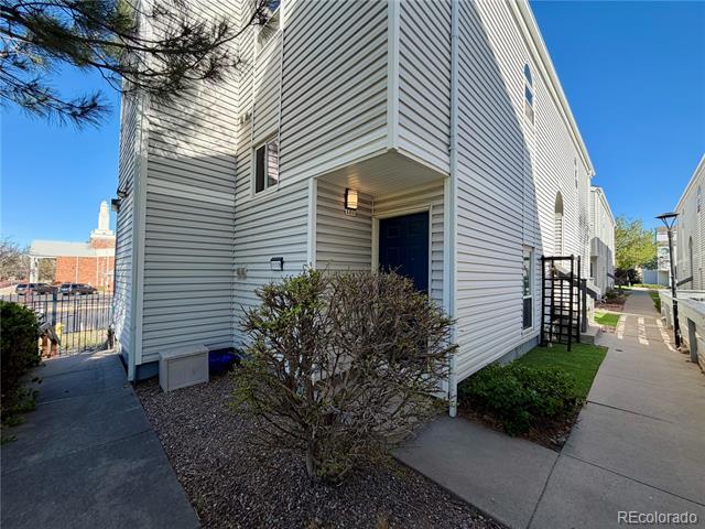 Building Photo - 11115 E Alameda Ave Unit 101