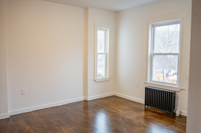Photo - 178 Union St Unit 1