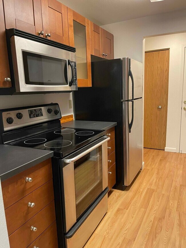 Photo - First Full Month's Rent Free! Bright and Airy One Bedroom Condo - Water, Sewer & Trash Covered!
