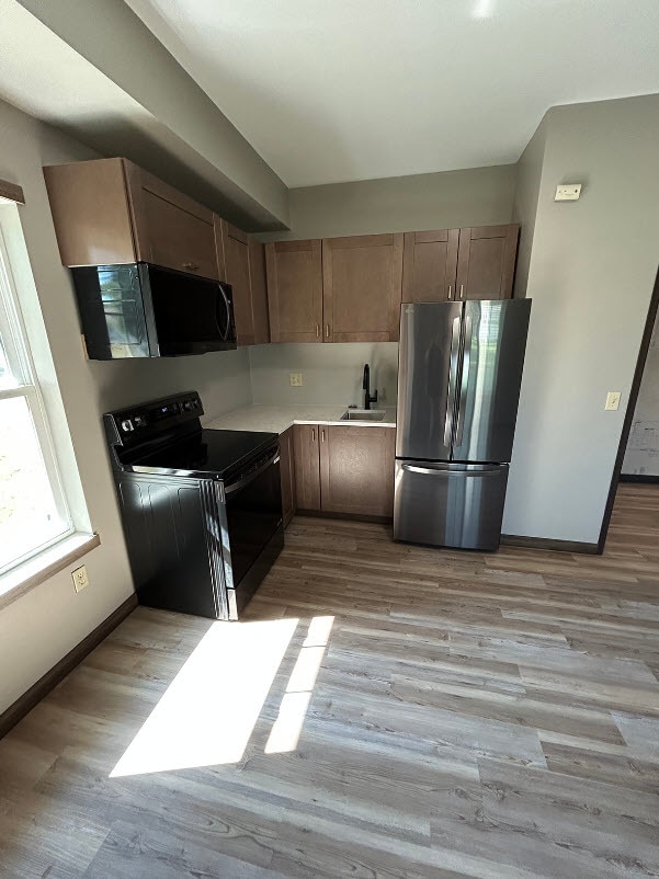 Photo - Milwaukee Manor Apartments