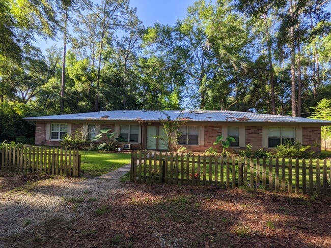 Building Photo - 315 NW 19th Ln Unit #4 Rental