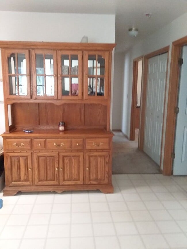 Photo - Great Newly Remodeled 3 bedroom 1 bath no ...