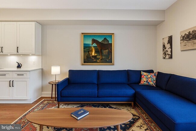 Photo - 2221 M St NE Unit 302