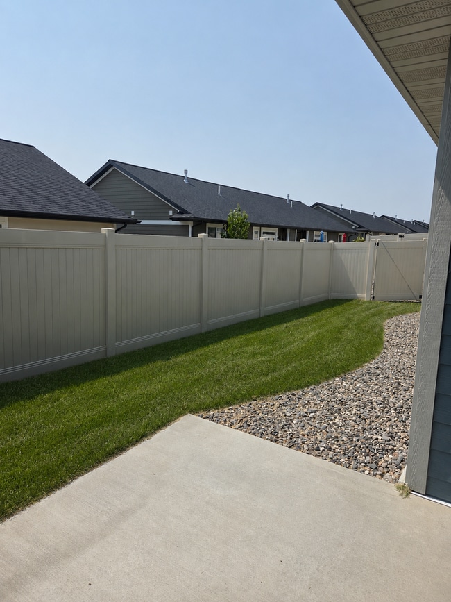 Photo - 6306-6308 Decker Lane Unidad 6308
