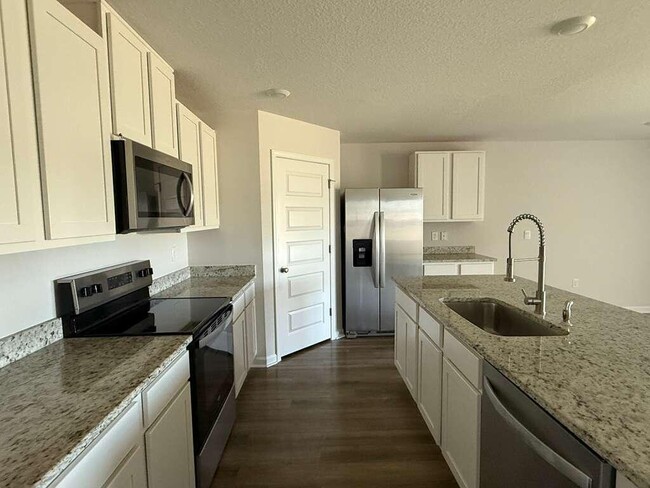 Photo - 5509 Silverbell Dr