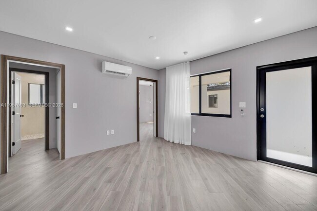 Photo - 8931 NE 2nd Ave Unit S4